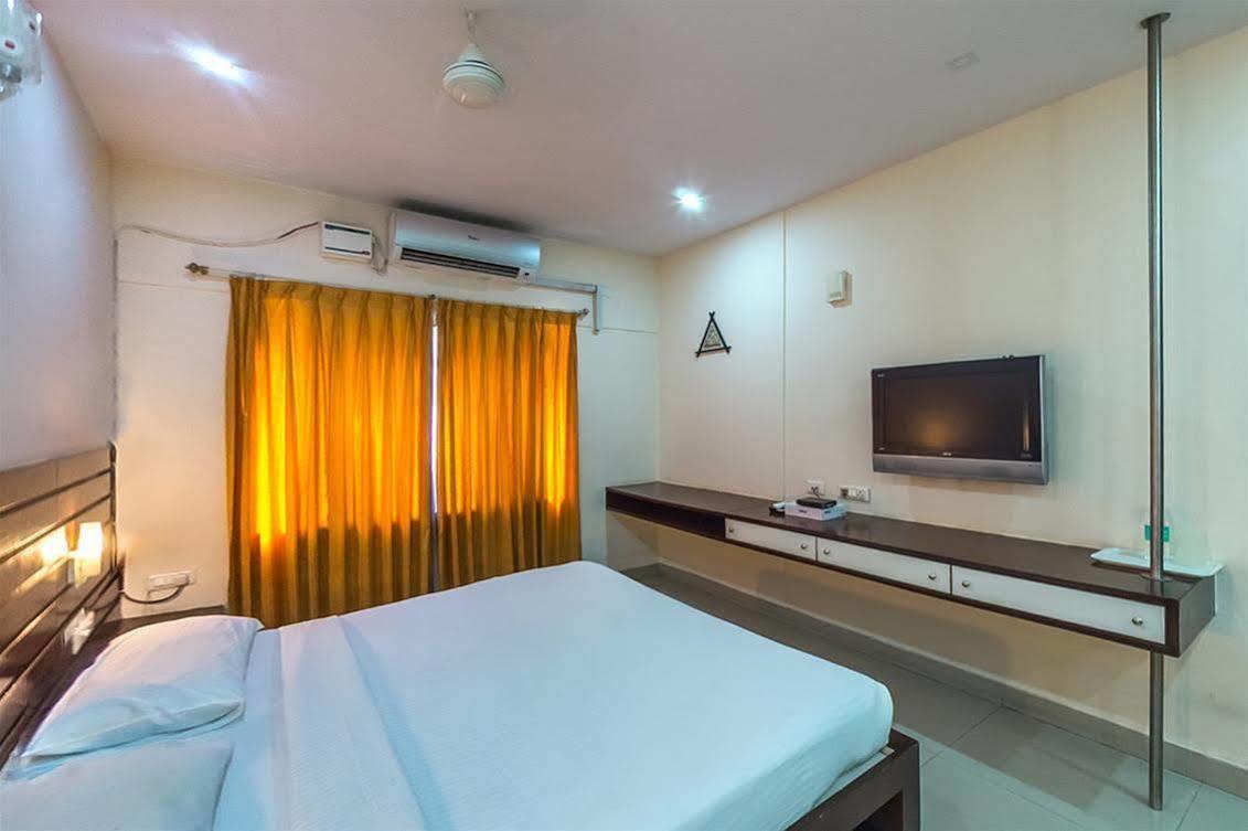Hotel Vandematharam Bangalore Buitenkant foto