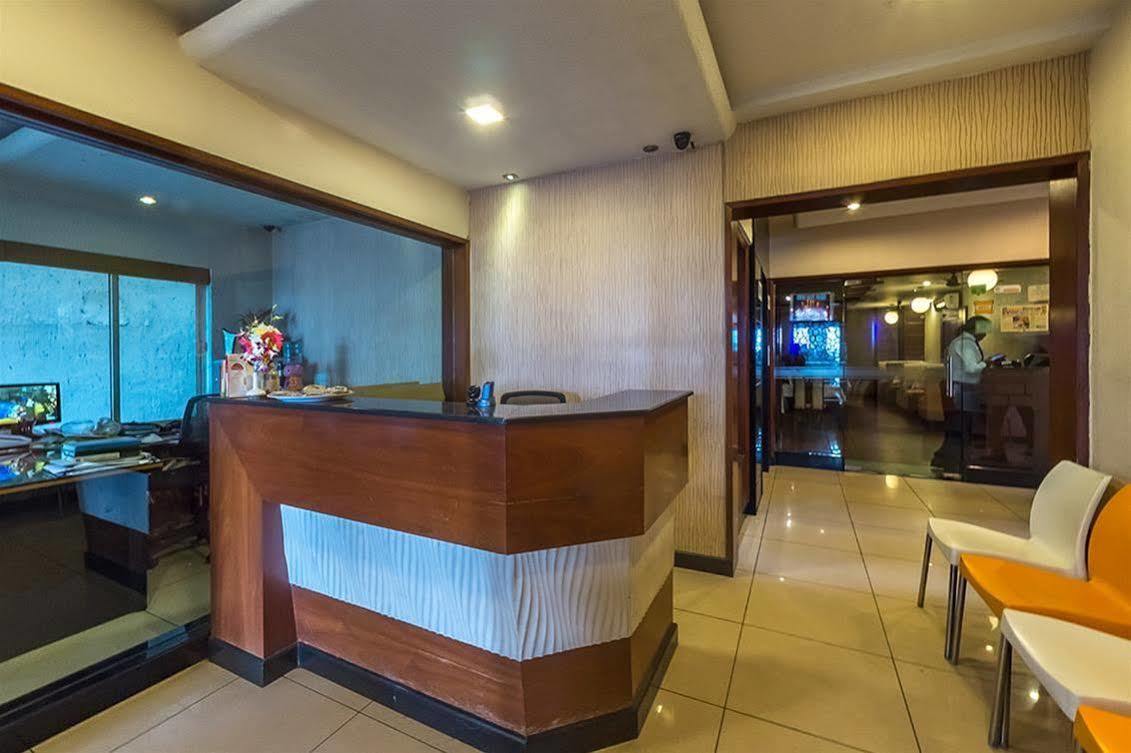 Hotel Vandematharam Bangalore Buitenkant foto