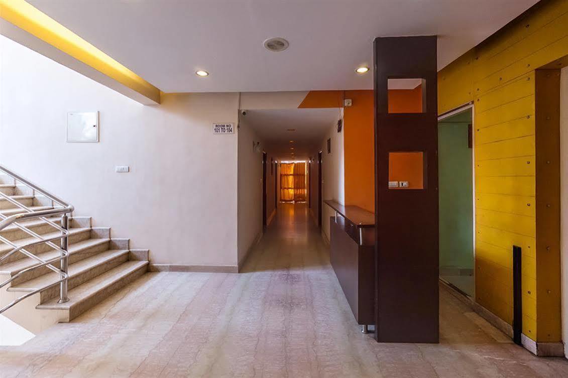 Hotel Vandematharam Bangalore Buitenkant foto