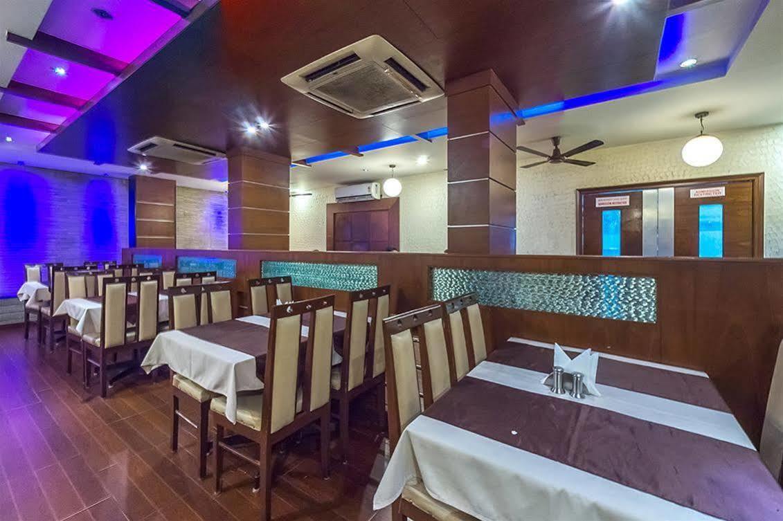 Hotel Vandematharam Bangalore Buitenkant foto